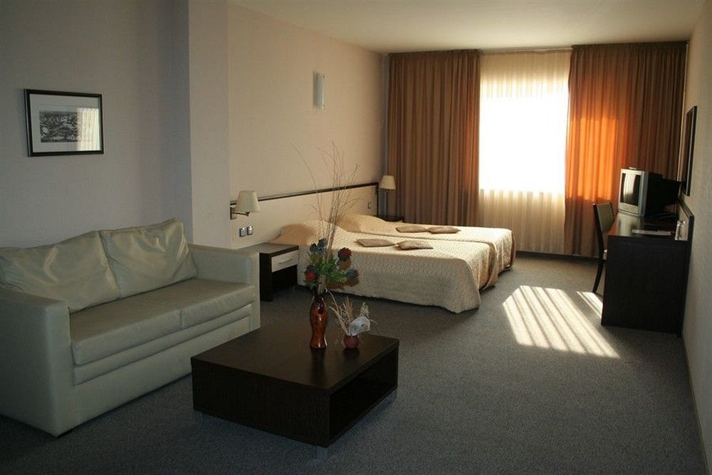 Kendros Hotel Plovdiv Exterior foto